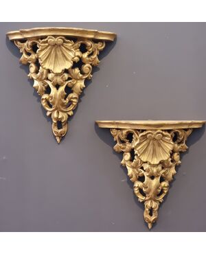 Pair of carved and gilded wall shelves – Florence, second half of the 19th century