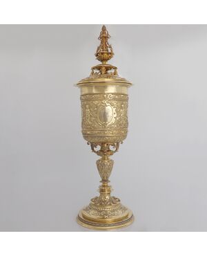 Queen Victoria vermeil sterling silver lidded cup, Goldsmiths & Silversmiths Co Ltd, London, 1899