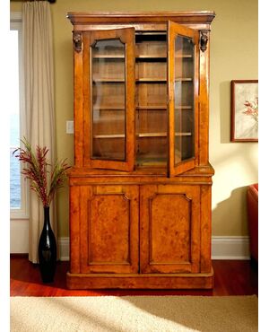 Libreria con Vetrina Elegante – Metà ‘800