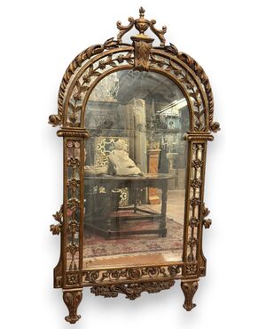 SPECC568 - Antique gilded and carved wooden mirror, 18th century, measures cm W 103 x H 186