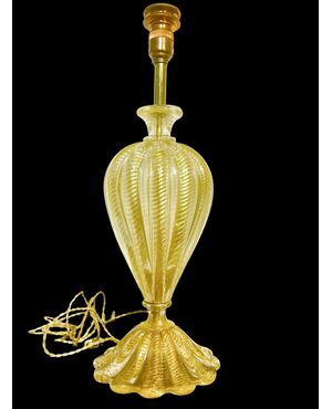 Heavy glass lamp 'cordonato oro'. Signature Barovier and Toso, Murano.