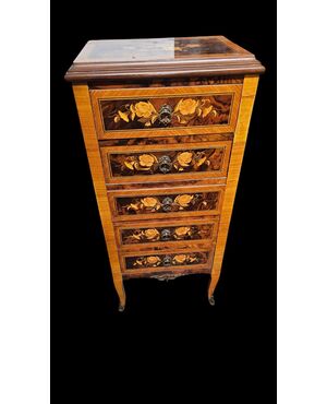 French chest of drawers