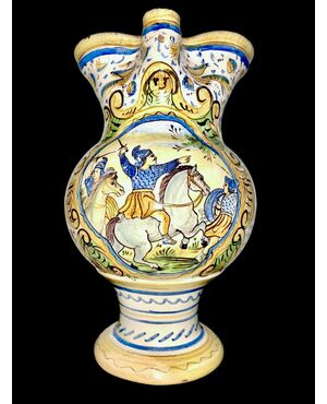 Large majolica jug with Raphael-style decoration and battle scene. Urbania manufacture.