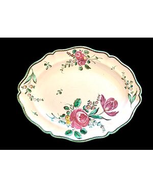 Majolica plate with rose decoration. Finck Manufacture. Bologna.