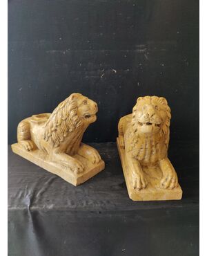 Spettacolare coppia di Leoni stile gotico, portalume - Venezia - 37x13 cm