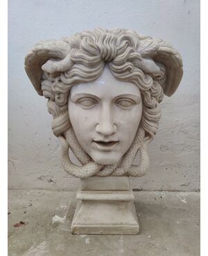 Strepitosa Medusa H 80 cm in marmo - Venezia