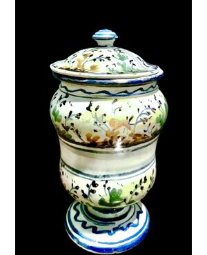 Small apothecary jar decorated with stylized vegetal motifs. Urbania manufacture