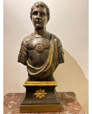 Busto di un Imperatore in legnio