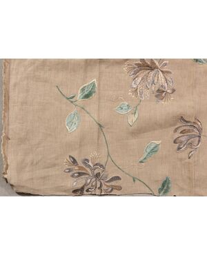 Embroidered linen panel - SN.