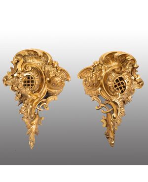 Coppia di mensole antiche Luigi Filippo napoletane in legno dorato e intagliato. Periodo XIX secolo.