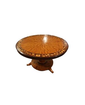 Early 1800s English fixed circular table in birch and rosewood with beautiful inlays