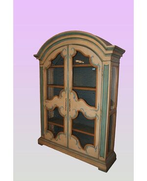 Large French showcase cabinet, early 1900s, Provençal style, white lacquered with decorations