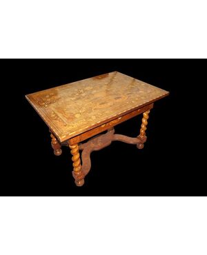 Late 18th-century Dutch coffee table richly inlaid