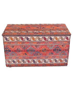 Chest covered with kilim - M/296 -