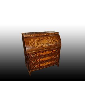 Stunning Dutch roll-top commode from the early 1800s, Louis XVI style, in richly inlaid mahogany.
