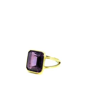 Anello in oro con ametista