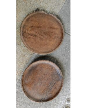 2 Piatti in legno massello Valsesia XIX secolo o precedente