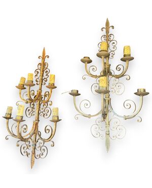 LAMP250 - Pair of gilded sconces, 19th/20th century, dimensions cm W 60 x H 115 x D 34