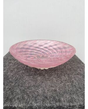 Double spiral submerged iridescent glass centerpiece.Manifattura Barovier-Seguso-Ferro.design Flavio Poli-Alfredo Barbini.     