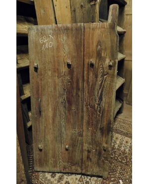 ptir420 - rustic door in larch, measuring cm l 62 xh 110     
