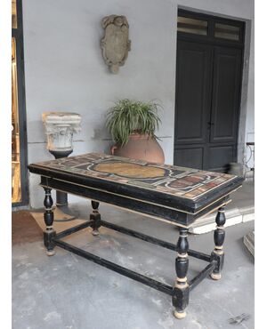Tavolo consolle Laccato con Marmi, Toscana, 700