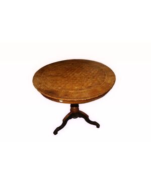 Tavolo sorrentino circolare con intarsio Marquetterie del 1800 italiano in legno di noce