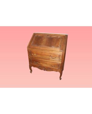 Ribaltina francese stile Provenzale in legno di ciliegio con intagli e piano in pelle