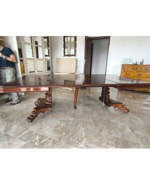Extendable table