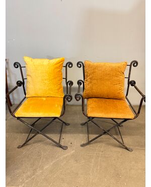 Coppia di poltrone in ferro battuto classiche XX sec 96x74x55cm