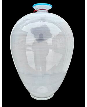 Lightweight blown glass vase with a thousand stripes in half filigree. Barovier & Toso manufacture. Murano.