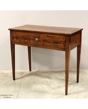 Antico scrittoio tavolino console Luigi XVI in noce intarsiato - Italia epoca '700