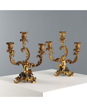 Coppia di Candelabri in Bronzo Dorato a Tre Fiamme Francia Fine XIX Secolo