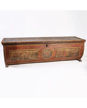 Painted and polychrome decorated wooden chest, Tuscany, 15th century