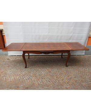 LARGE PULL-OUT EXTENDABLE WALNUT TABLE IN PROVENCAL STYLE, 20TH CENTURY, CM L 180xW100xH77