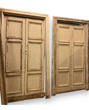 PTS897 - N. 4 Porte antiche laccate, con telaio, epoca '700, luce cm L 108 x H 212