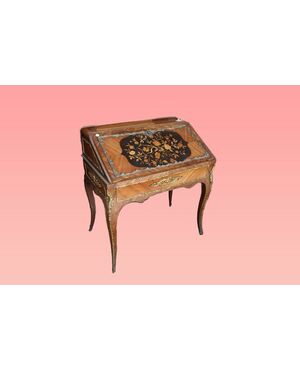 Ricca ribaltina Luigi XV intarsiata del 1800