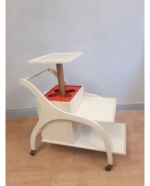 CARRELLO BAR IN LEGNO LACCATO BIANCO CON APERTURA AUTOMATICA ANNI 70