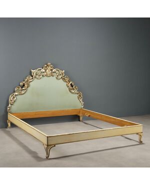 Letto Matrimoniale in Legno Laccato Italia XX Secolo