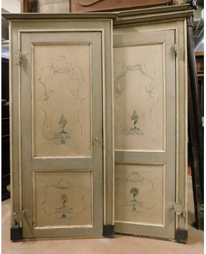 pts737 - n. 4 lacquered doors complete with frame, second half of the 18th century     