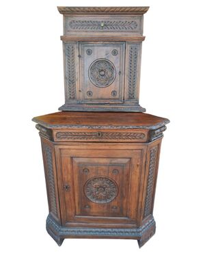 Museale Angoliera Cantonale doppiocorpo Luigi XIV inizi 700 in noce