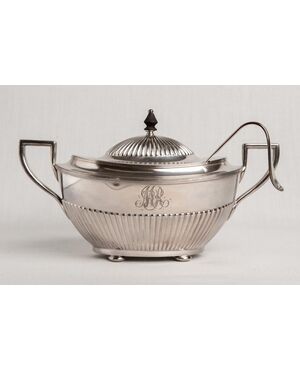 Silver plate soup tureen or vegetable dish - O/3560 and 3564