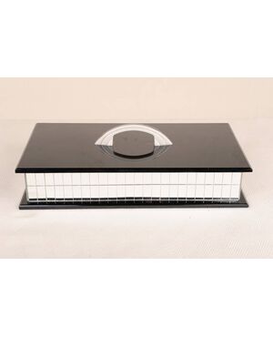 Elegant mirror and black Bakelite box - O/1607