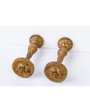 Coppia di reggitenda in bronzo - O/6840 -