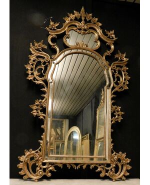 specc307 - specchiera dorata e scolpita, con cimasa, prima metà XX secolo, misura cm l 100 x h 176