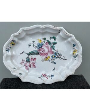 Majolica plate decorated with rose on the third fire.Manufactured by Giacomo Boselli.Savona.     