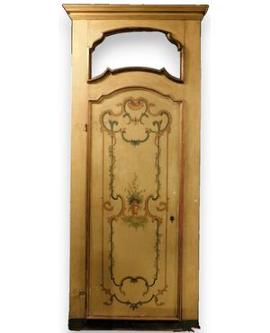 PTL145 - No. 3 lacquered and painted doors, with frame and overdoor, 18th century, from Piedmont, opening size cm W 90 x H 230