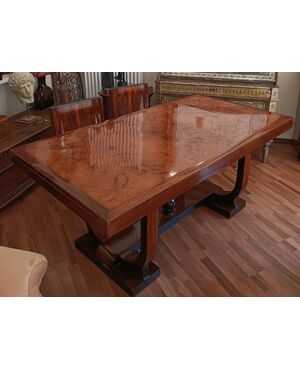 Art-Deco Table