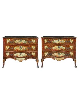 Pair of important carved, lacquered and painted wooden chests of drawers. Palermo, 18th century.