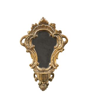 Gilded wooden stoup. Italy, 18th century.