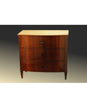 Convex chest of drawers in mahogany     
